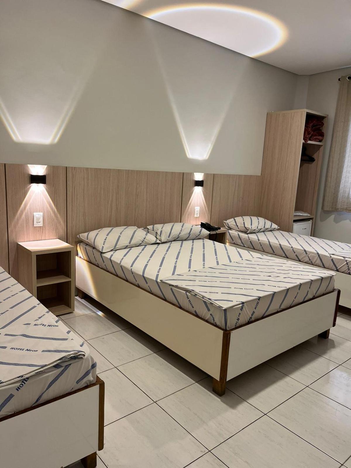 Hotel Neon - Proximo A 25 De Marco, Bom Retiro E Bras, A 2Min Do Mirante Sampa Sky E Pista De Skate Anhangabau São Paulo Exteriör bild